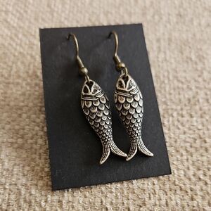Vintage-Inspired Fish Dangle Earrings - Silver Tone